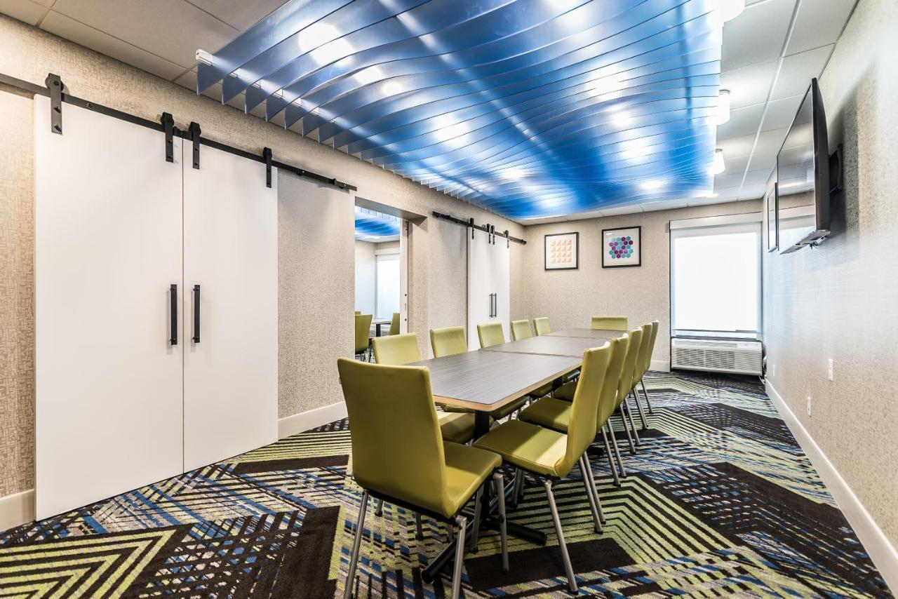 Holiday Inn Express Flint-Campus Area By Ihg Exteriér fotografie