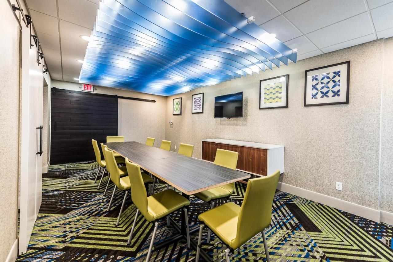 Holiday Inn Express Flint-Campus Area By Ihg Exteriér fotografie