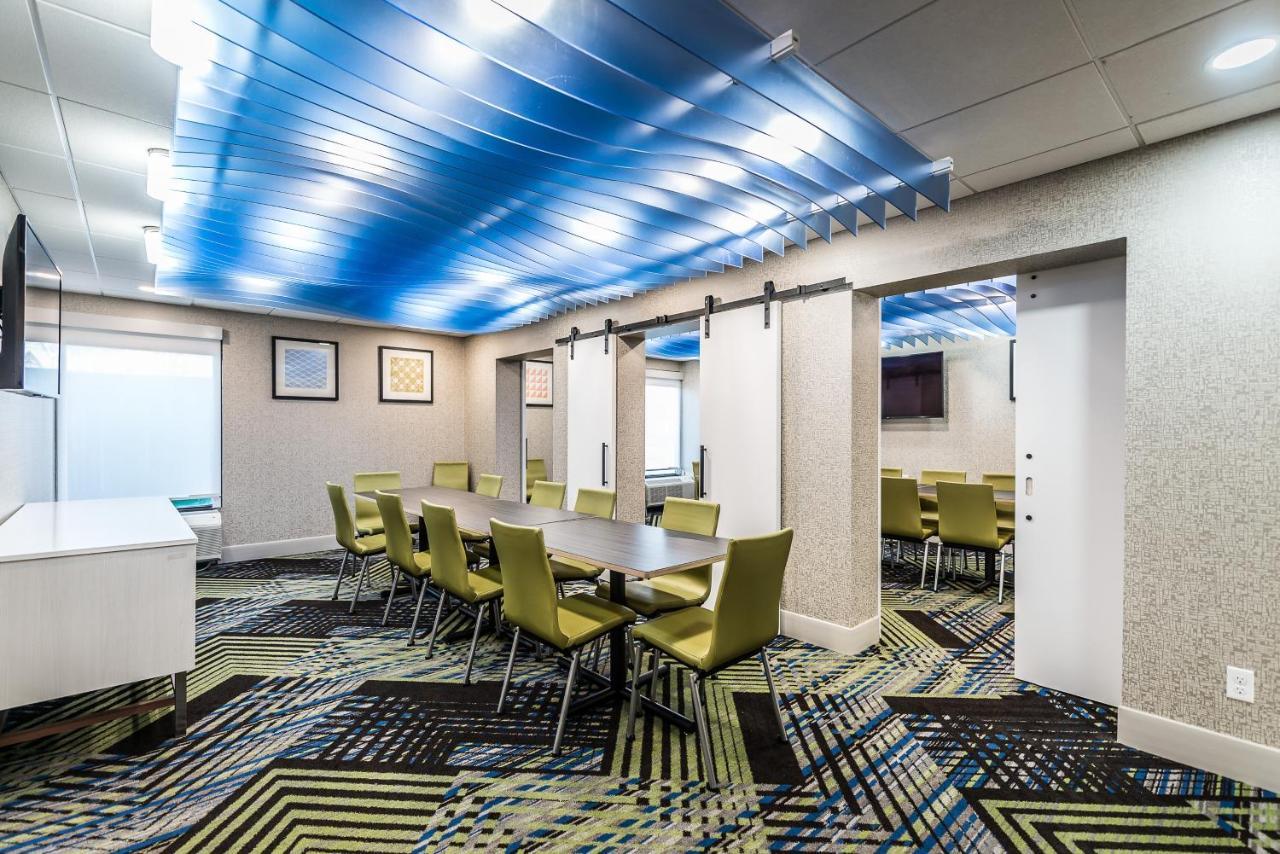 Holiday Inn Express Flint-Campus Area By Ihg Exteriér fotografie